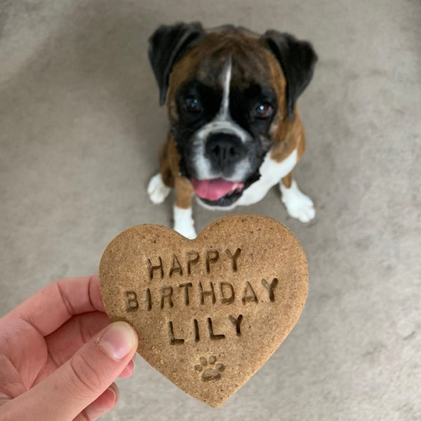 "Happy Birthday" Personalised Dog Birthday Biscuits Gift Set