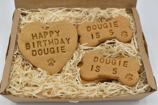 "Happy Birthday" Personalised Dog Birthday Biscuits Gift Set
